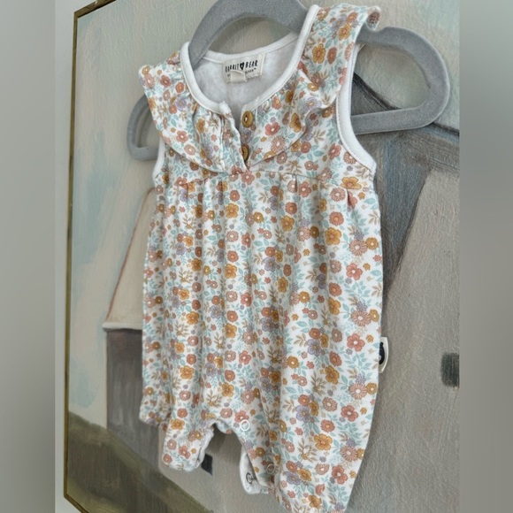 RABBIT & BEAR Neutral Floral Frill Collar Sleeveless Short One Piece Size 0-3 Mo - Picture 4 of 6
